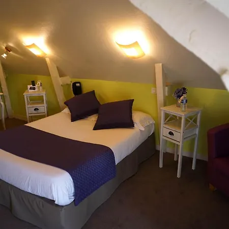 Logis De La Levée 2*
